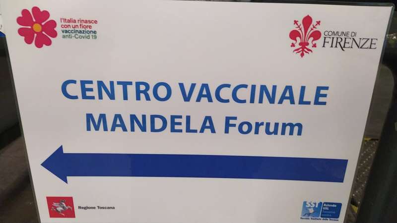 centro vaccinale al mandela forum 2