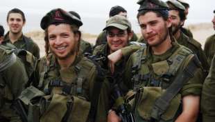 la battaglia per la barba dei soldati in israele 12