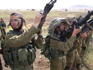 la battaglia per la barba dei soldati in israele 6