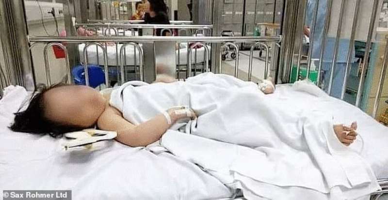 la bimba salvata dopo il volo dal balcone in vietnam