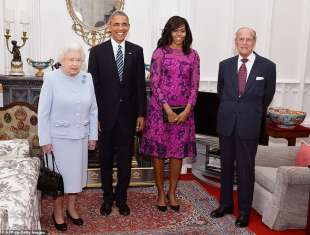 la regina elisabetta e il principe filippo con gli obama