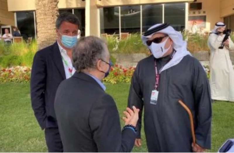 matteo renzi con jean todt e il principe salman ben hamad al khalifa al gran premio del bahrein