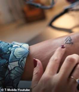robot realizza un tatuaggio grazie al 5g 5