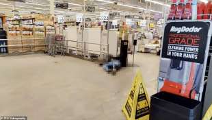 sparatoria in un supermercato in colorado 8