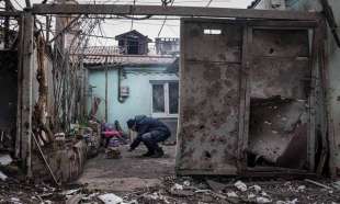 Bombardamenti a Mariupol