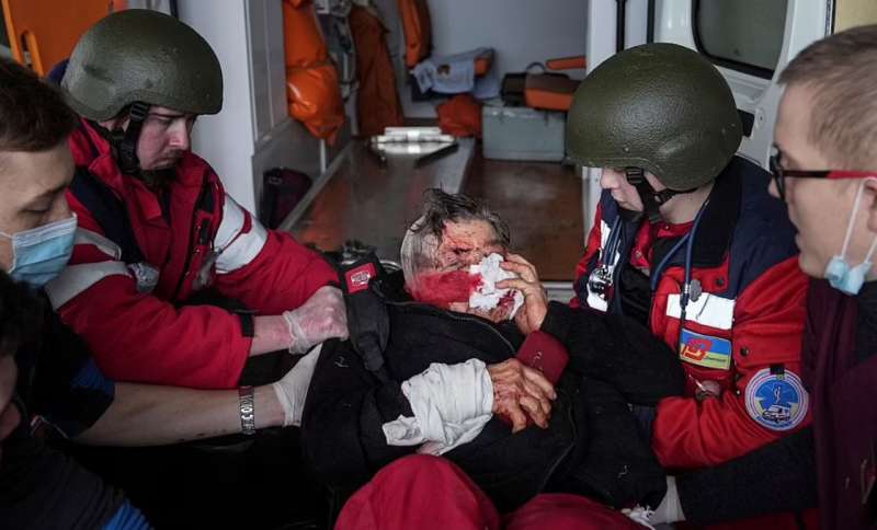 feriti e morti dopo i bombardamenti russi in ucraina 2