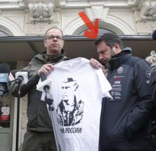 la figura di merda di Matteo Salvini in Polonia