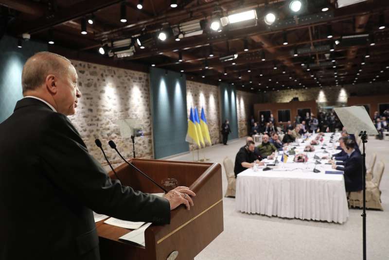 recep tayyip erdogan colloqui per la pace in ucraina