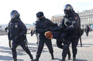repressione in russia delle proteste contro la guerra 6