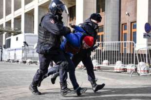 repressione in russia delle proteste contro la guerra 9