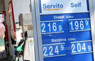 rincari benzina diesel 4
