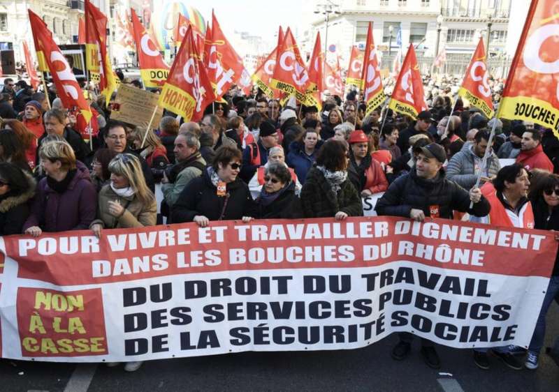 francia, sciopero contro la riforma delle pensioni di macron 6