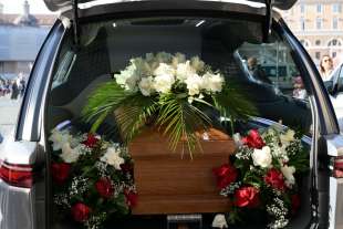 funerale di massimo degli effetti foto di bacco (15)