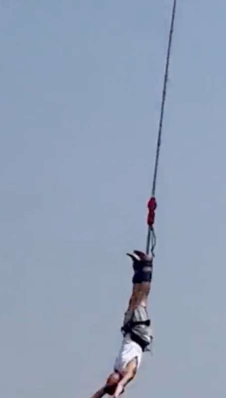 incidente bungee jumping 4