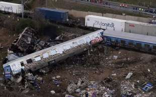 incidente tra due treni in grecia 12