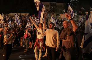 israele proteste contro la riforma della giustizia di netanyahu 3