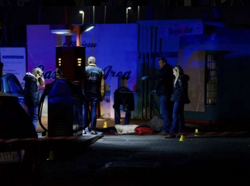 omicidio di luigi finizio in un distributore di benzina a torpignattara roma 5