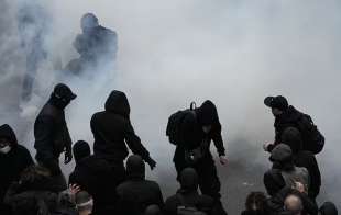 proteste contro la riforma delle pensioni a parigi 6