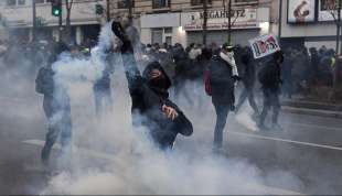 proteste contro la riforma delle pensioni in francia