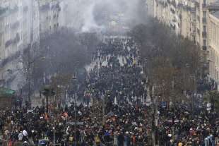 proteste contro la riforma delle pensioni in francia 4