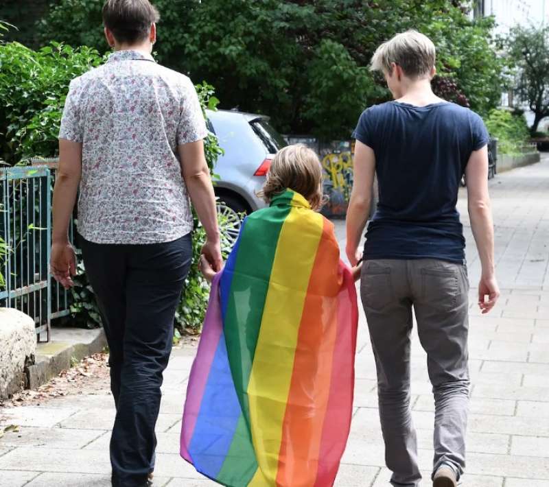 una coppia lesbica con figlio