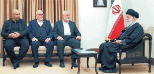 Ali Khamenei Ismail Haniyeh e due leader di hamas