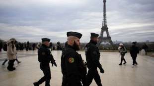 allerta terrorismo a parigi