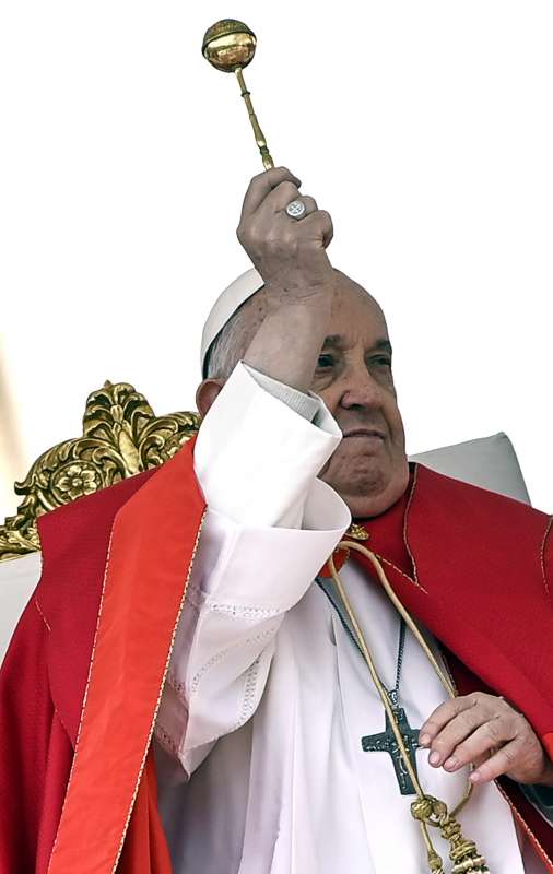 papa francesco durante la messa della domenica delle palme 7