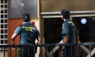 perquisizione della guardia civil nella sede della federcalcio spagnola. 1