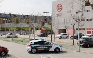 perquisizione della guardia civil nella sede della federcalcio spagnola. 5