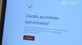 vladimir putin vota alle elezioni in russia. 1