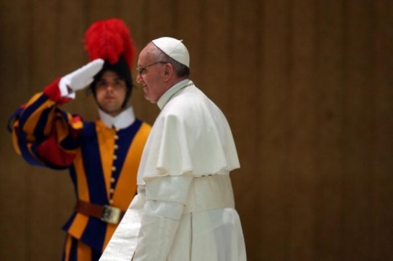 papa francesco bergoglio guardia svizzera