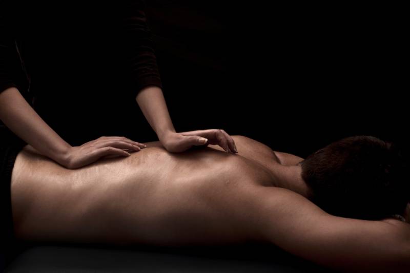 i massaggi a lieto fine sono un giro di affari milionario