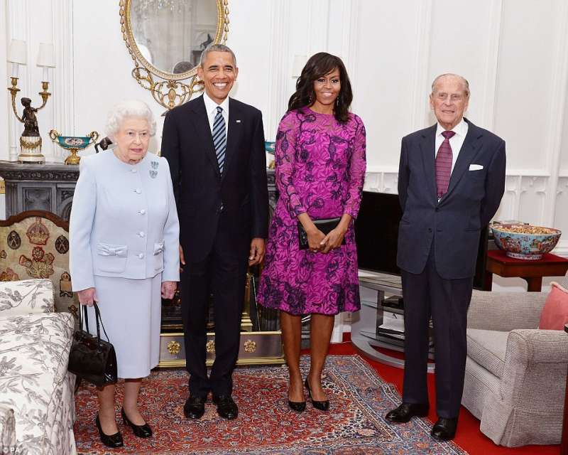 barack e michelle obama con la regina elisabetta e il marito il principe filippo