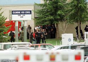 lockdown del liceo columbine a denver
