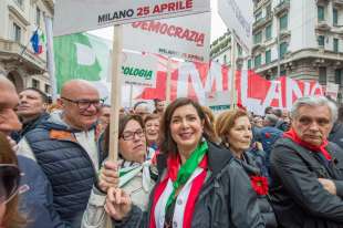 26 4 2019 boldrini in manifestazione