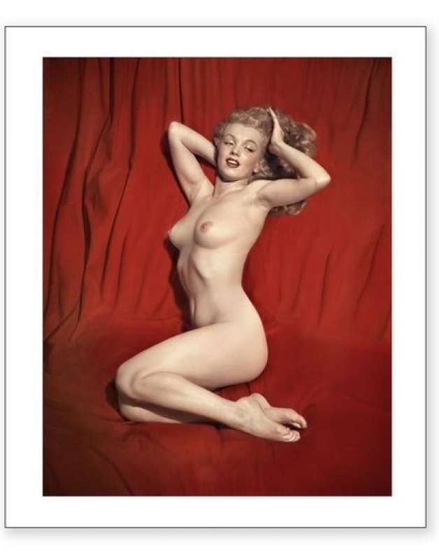 Busty Marilyn Monroe Look Alike Nude