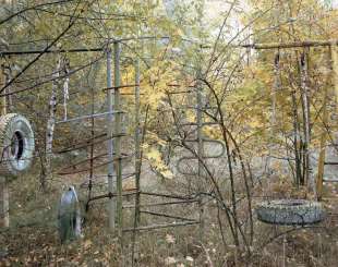 altalene con pneumatici, pripyat 2002