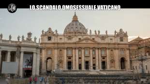 il servizio delle iene sui presunti abusi ai chierichetti del papa
