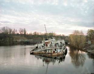 imbarcazione affondata sul fiume pripyat 1998
