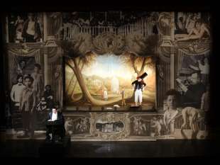 Trianon Opera - Roberto De Simone