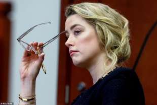 Amber Heard al processo in Virginia 2