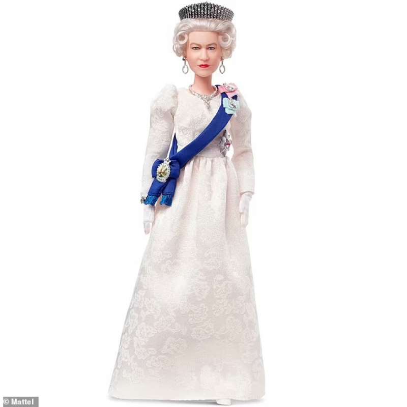 Barbie per il Giubileo della Regina Elisabetta 3