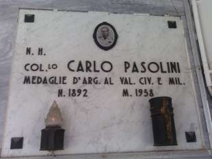 foto tomba carlo alberto pasolini, padre dello scrittore copia 3