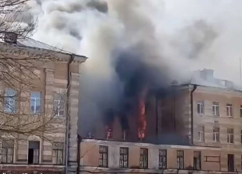 incendio nell istituto di ricerca per la difesa aerospaziale del cremlino a tver 3
