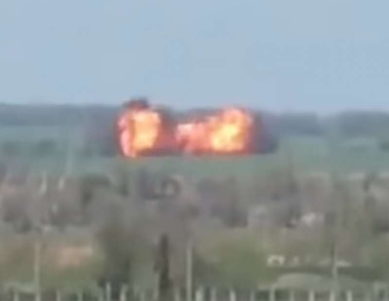 jet russo abbattuto dagli ucraini a kharkiv 1
