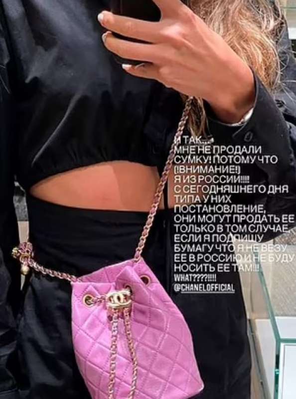 modelle russe tagliano le loro borse chanel 2