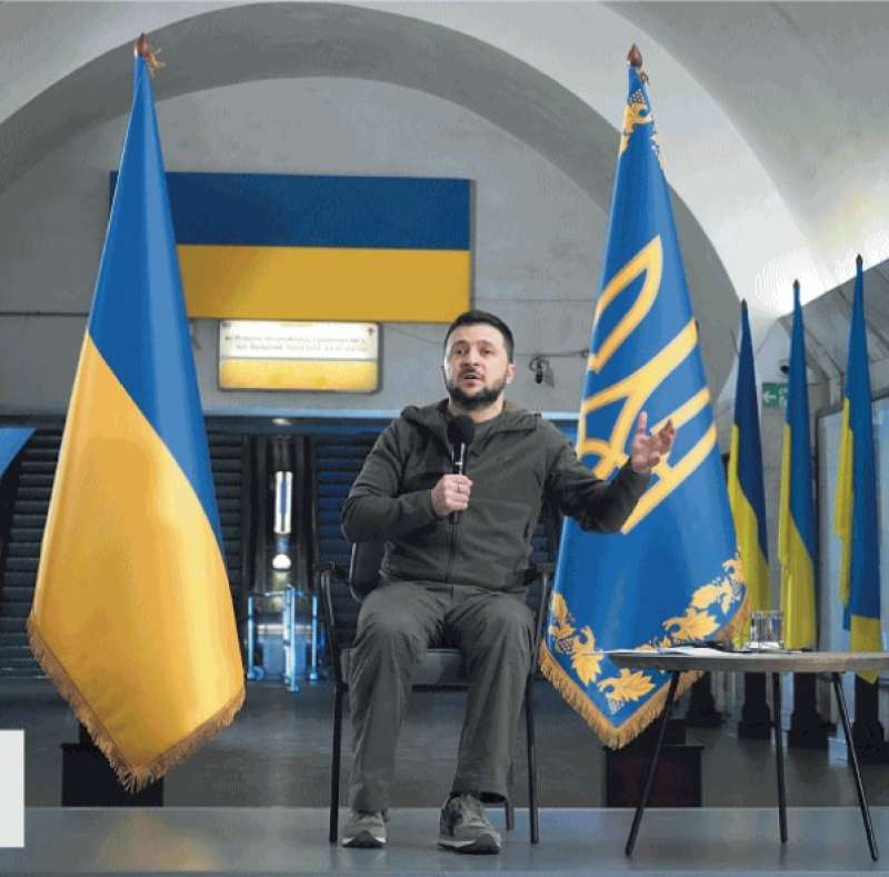 volodymyr zelensky conferenza stampa nella metropolitana di kiev 1