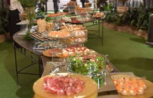 buffet per gli ospiti
