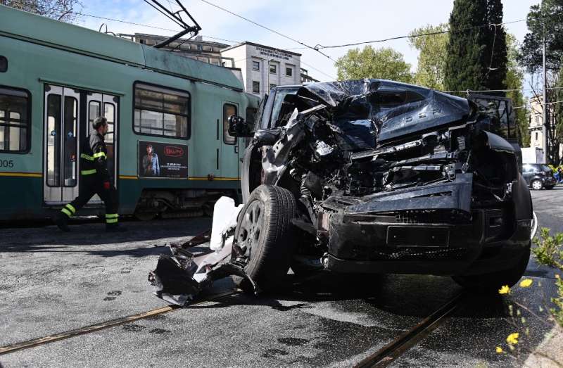 il tram è passato con il rosso' – ciro immobile, dopo l'incidente a roma, da' la colpa all'autista - Cronache